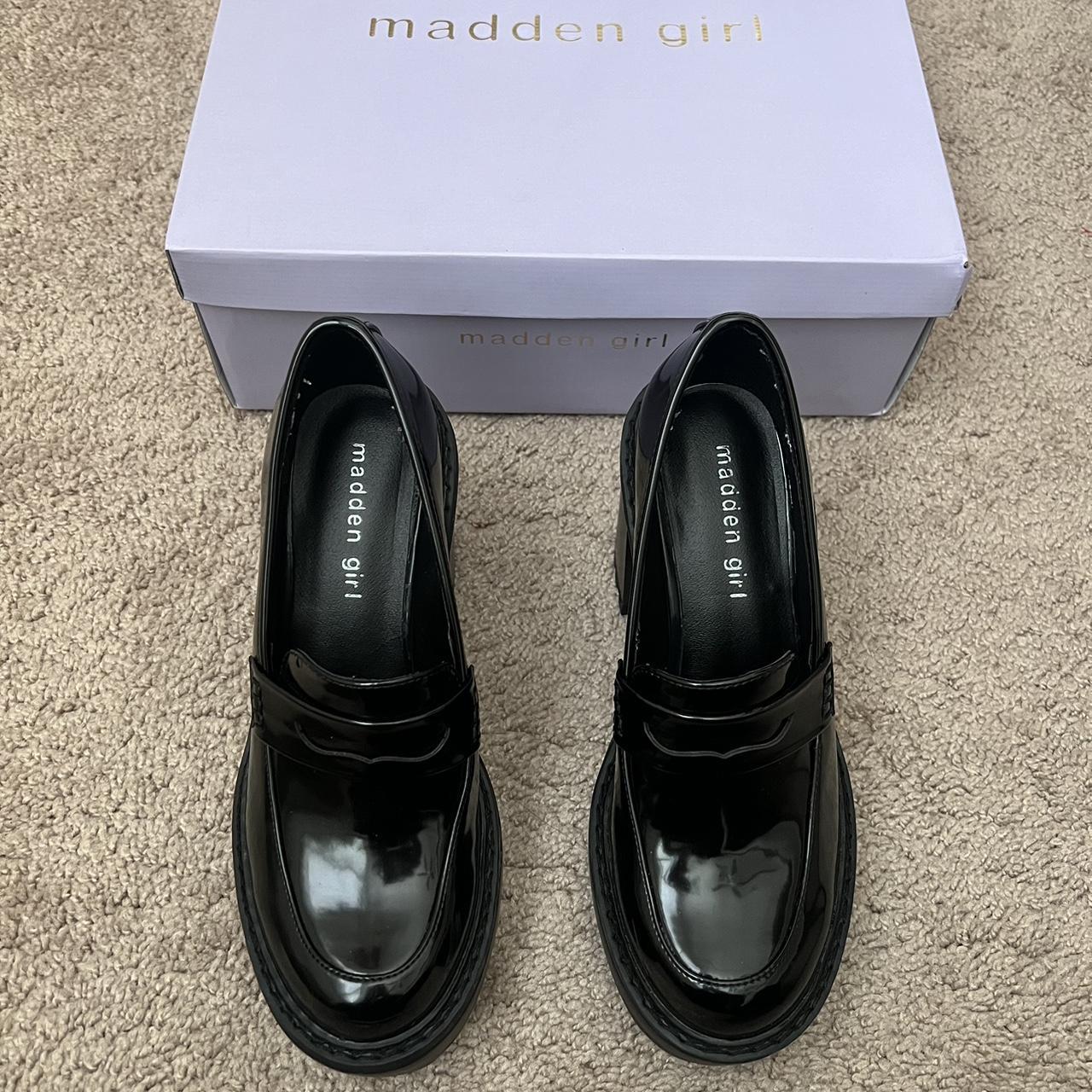madden girl slip on