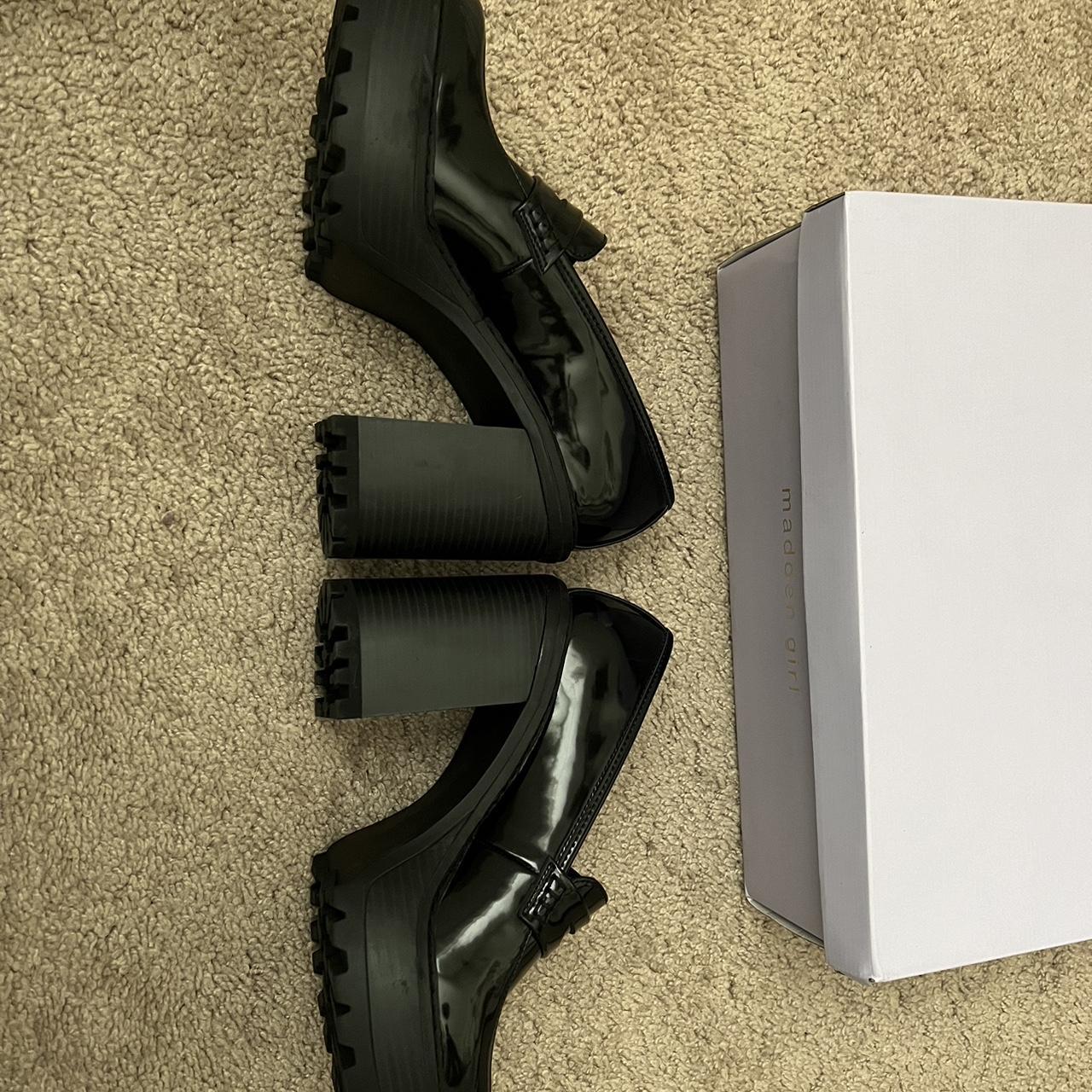 madden girl slip on
