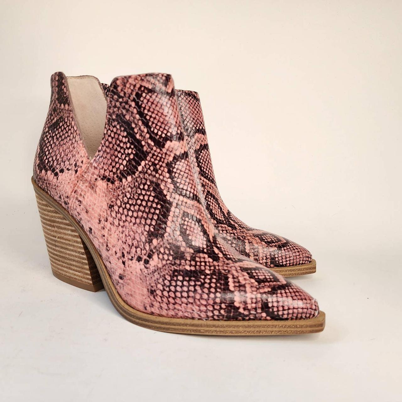 Vince camuto 2024 gigietta boot