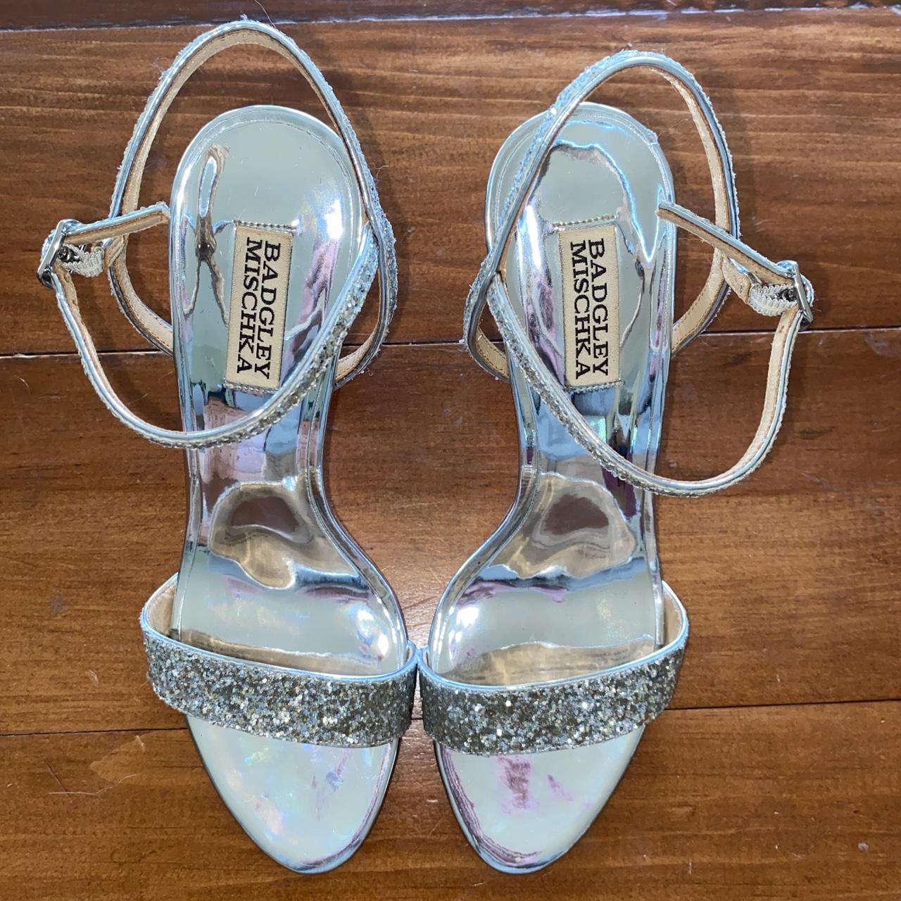 badgley mischka silver heels