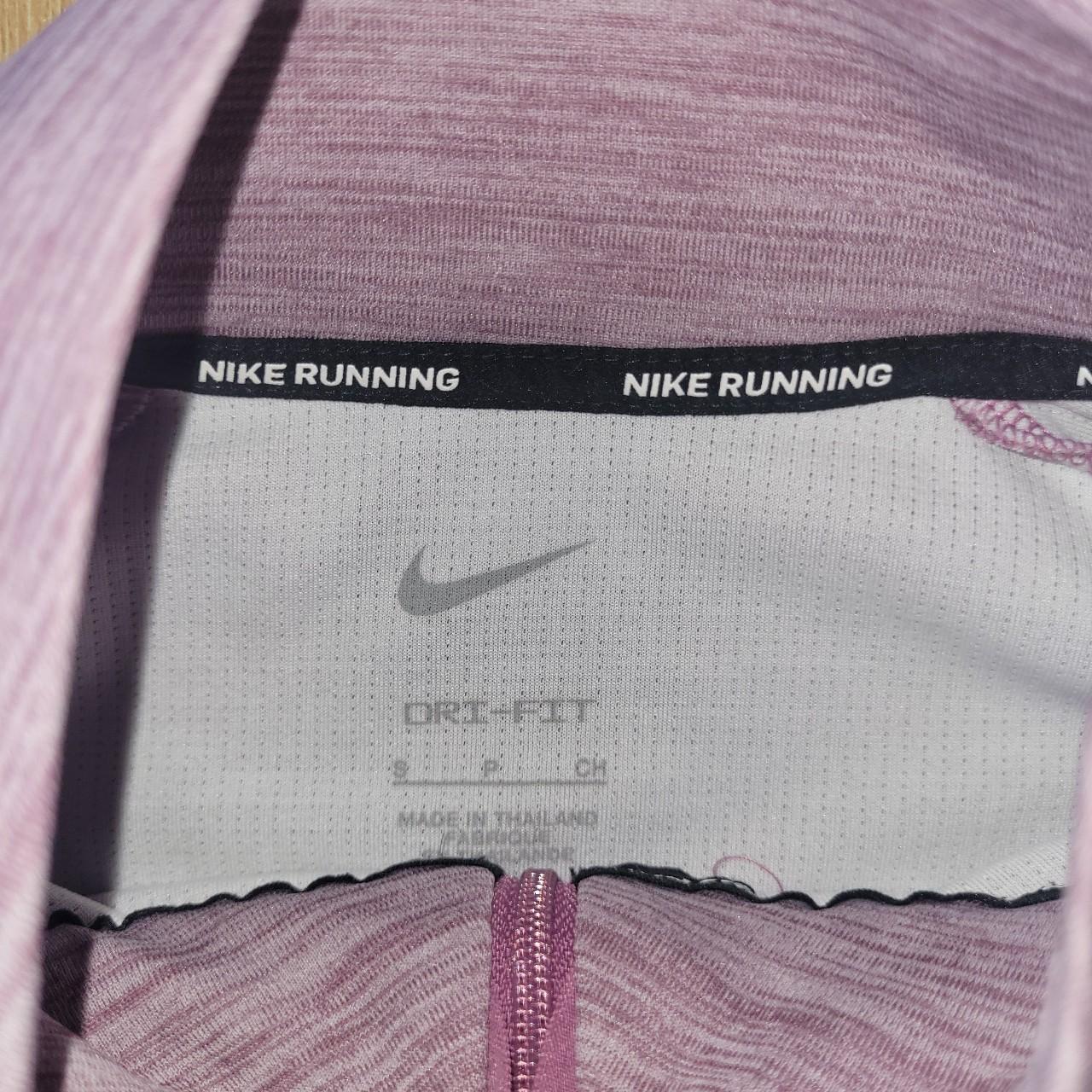 Nike Women's Jumper Depop