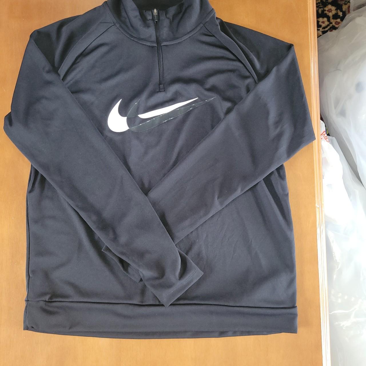 Nike Women's Black Hoodie Depop