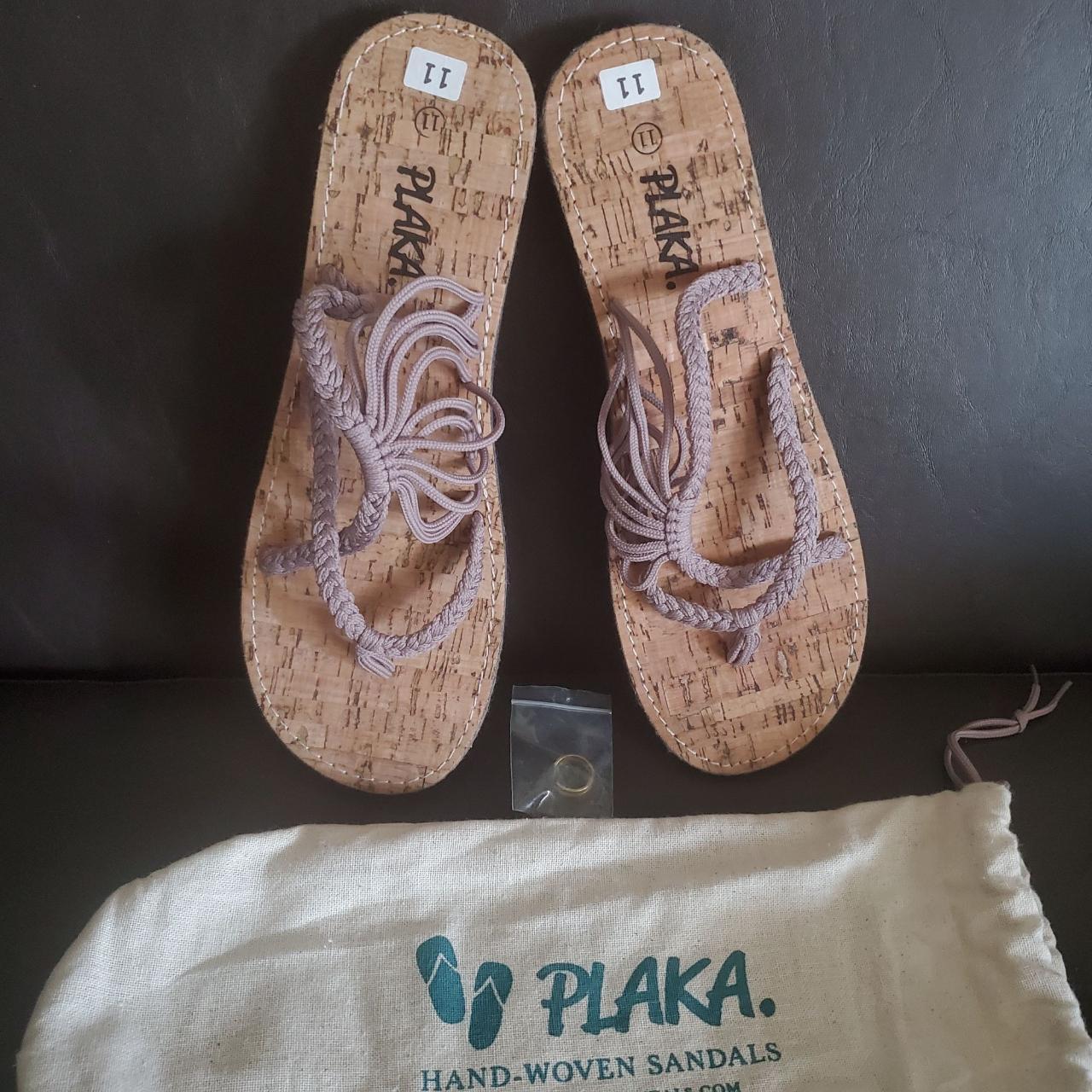 Plaka sales flat sandals