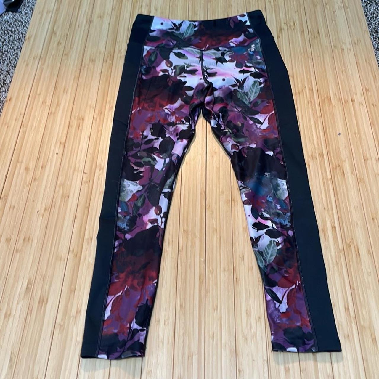 BCG size S workout leggings in a floral abstract print. - Depop