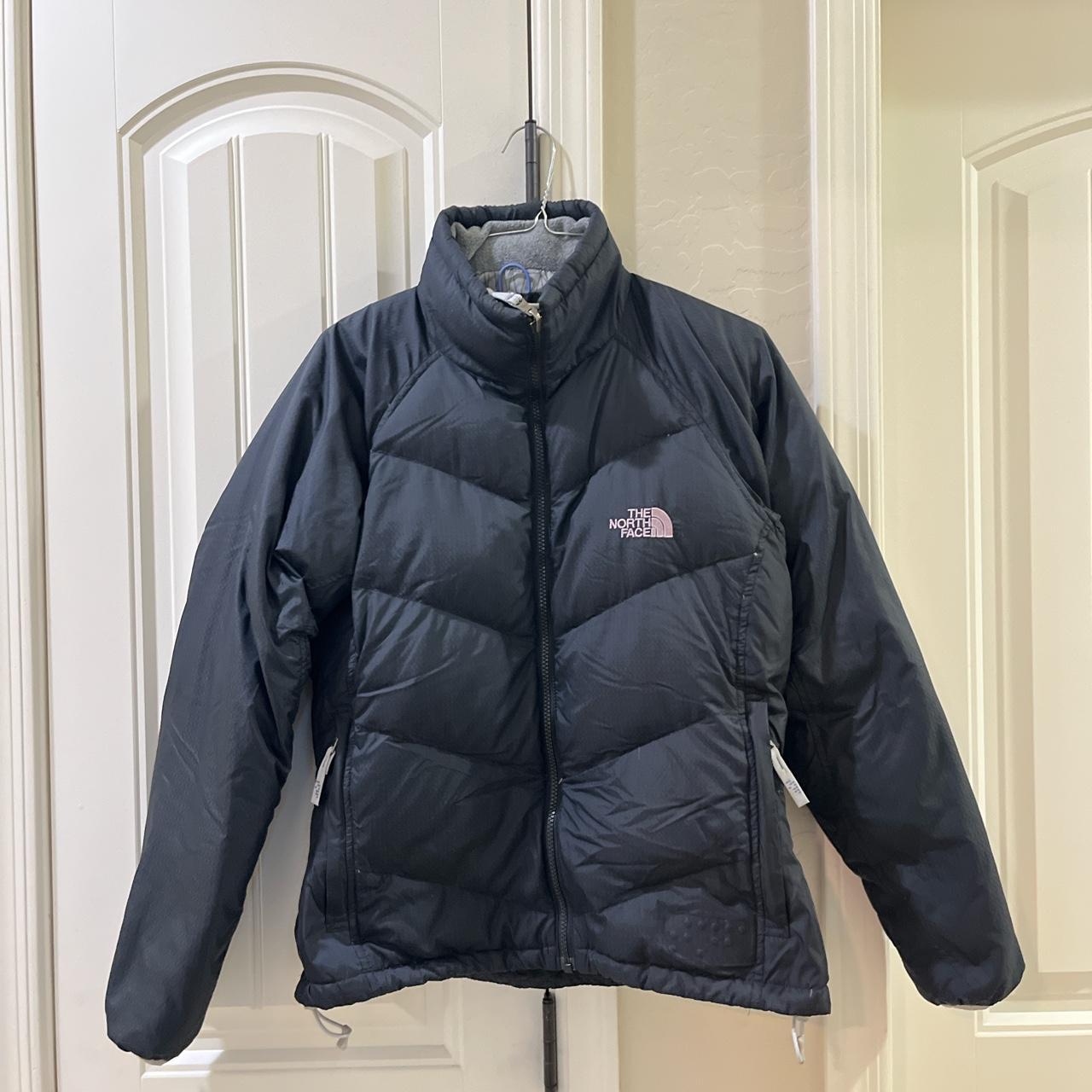 Women’s North face puffer No stains or rips Size S... - Depop