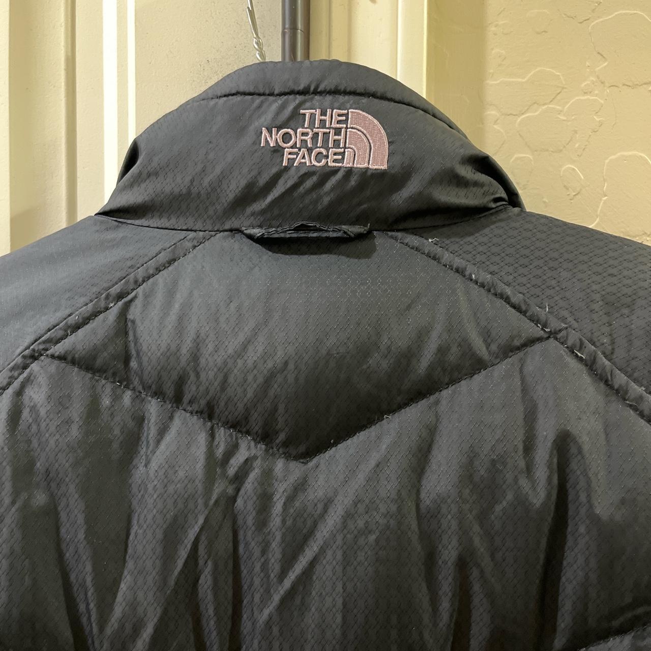 Women’s North face puffer No stains or rips Size S... - Depop