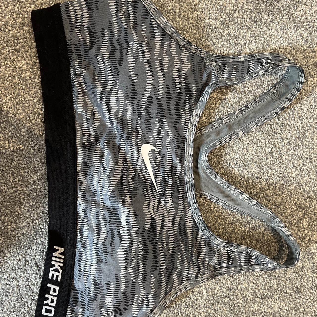 nikesportsbra