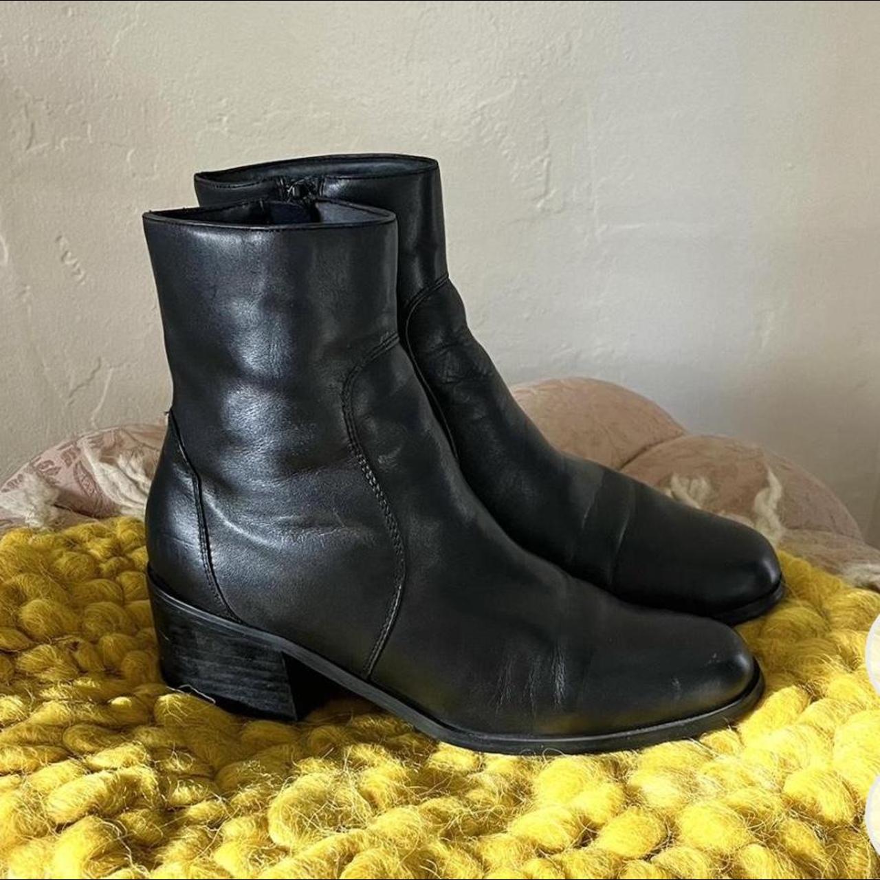 Karen Scott Women's Black Boots | Depop