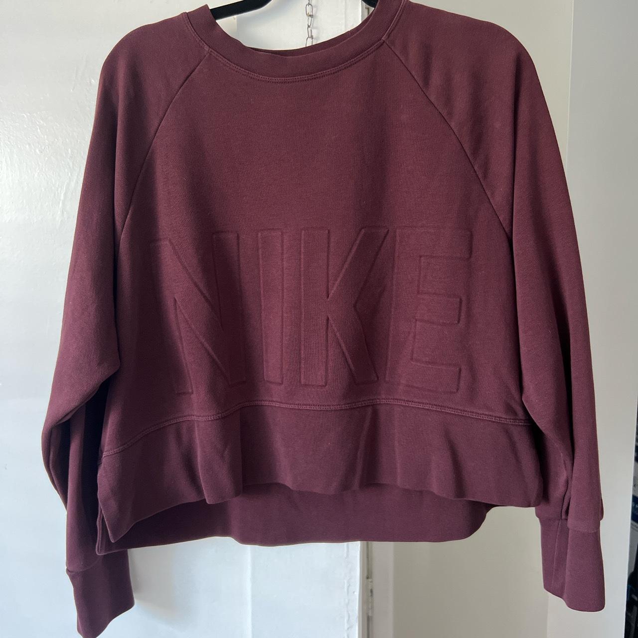 Burgundy on sale nike clothes