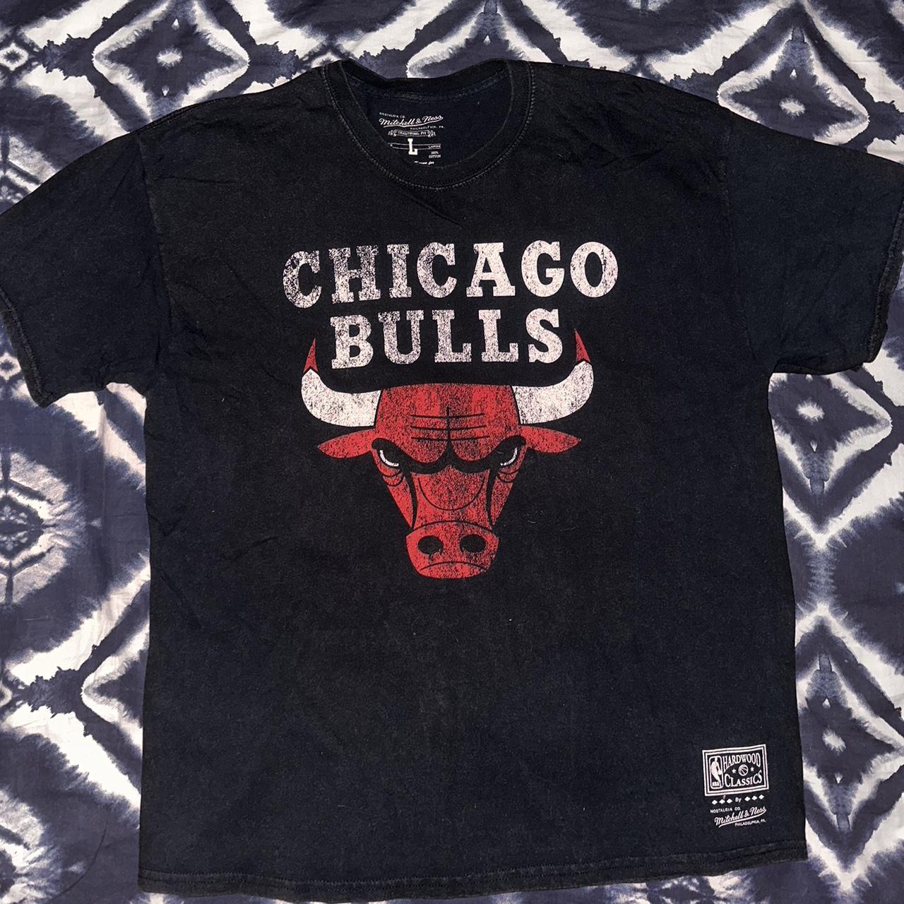 Vintage Chicago Bulls t-shirt Perfect condition, no... - Depop