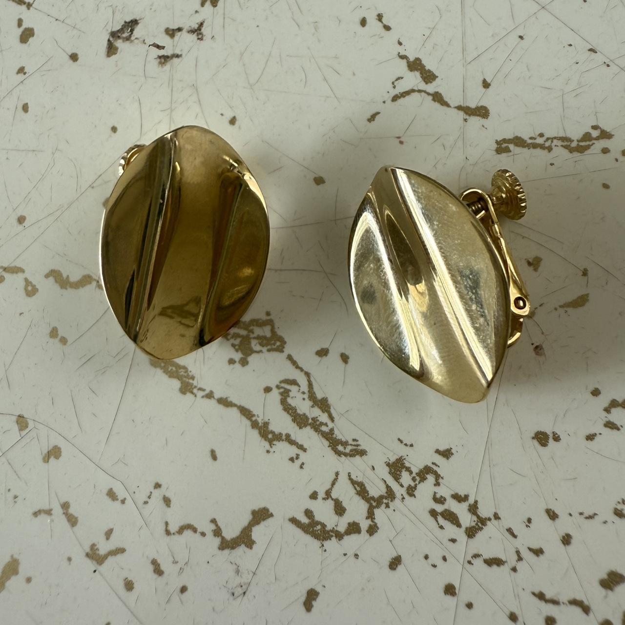 item listed by maysenjar