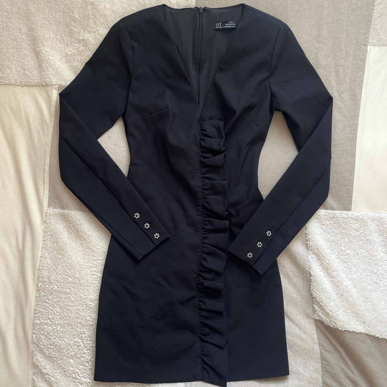 item listed by elena1903