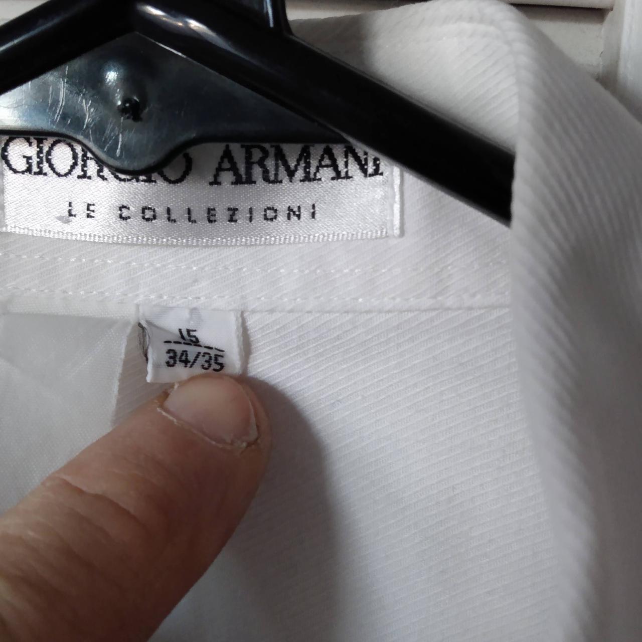 Giorgio Armani Le Collezioni which button Depop