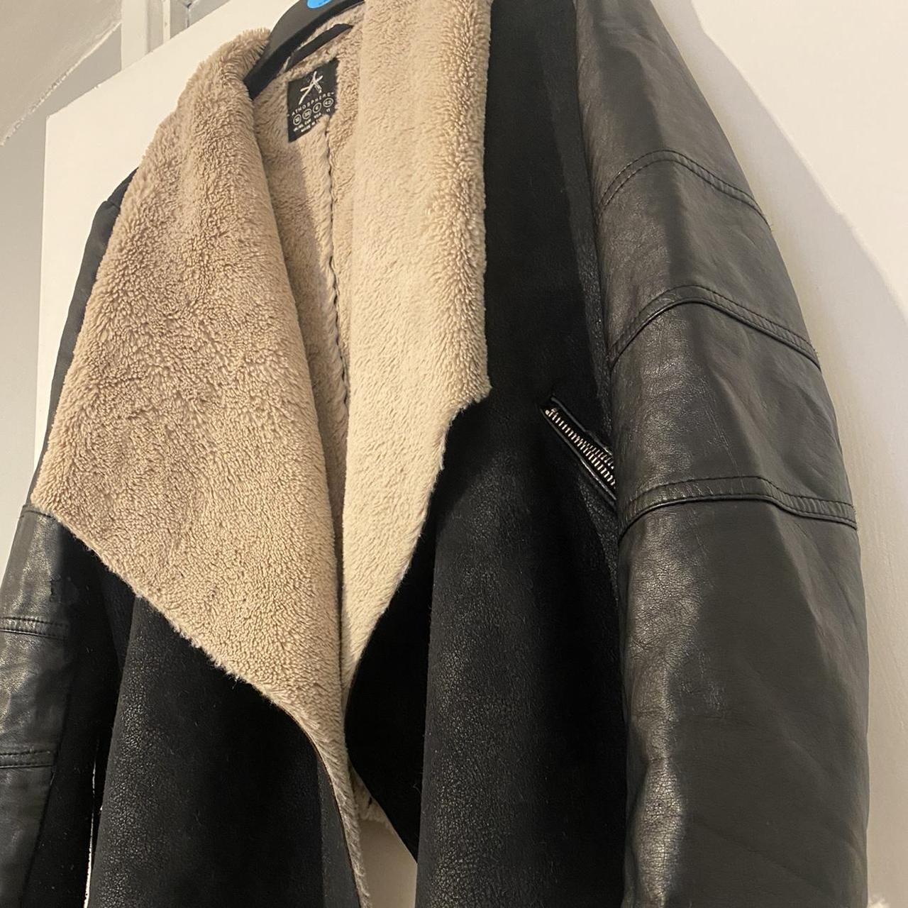 Primark Men's Black and Cream Jacket Depop