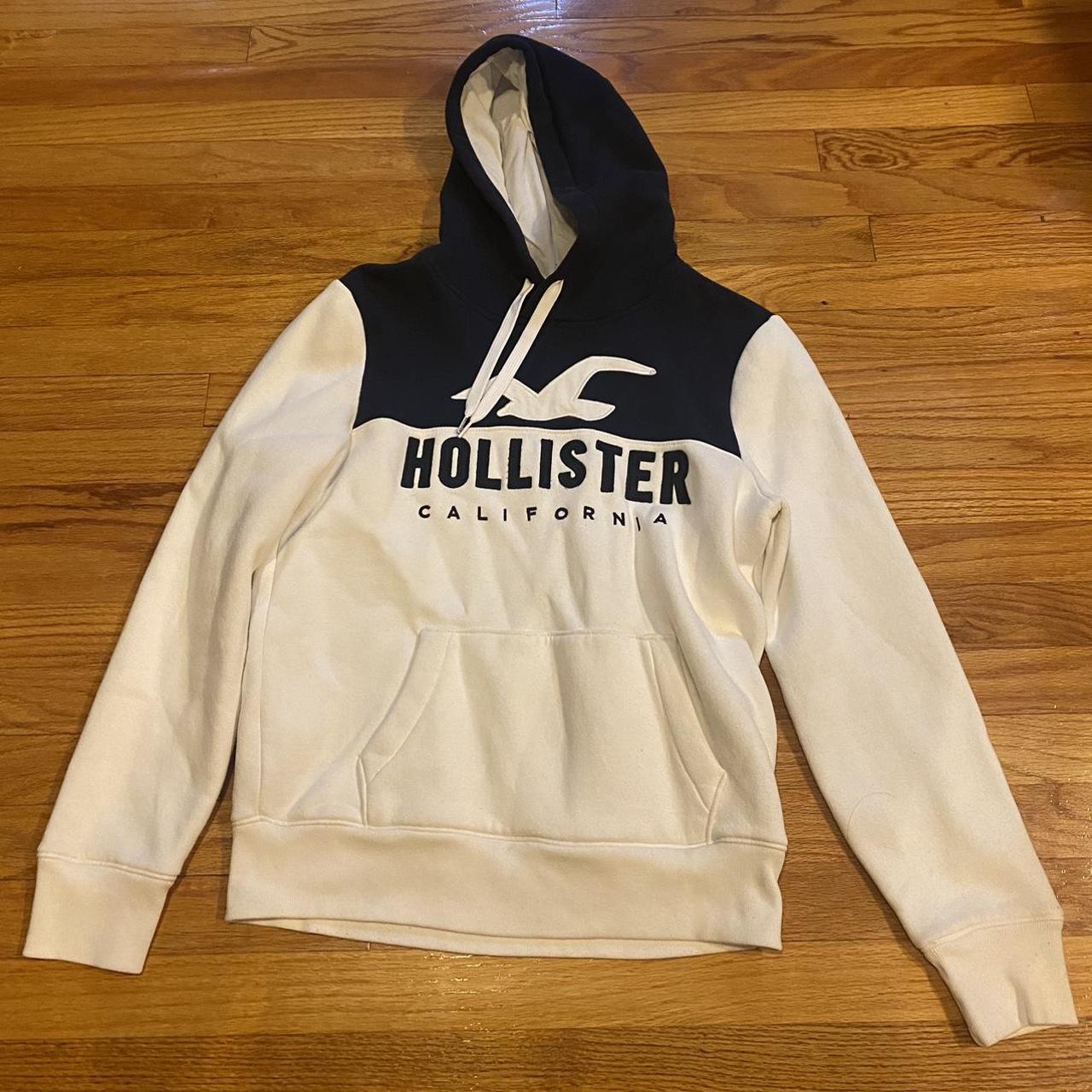 Hollister hotsell thick hoodie