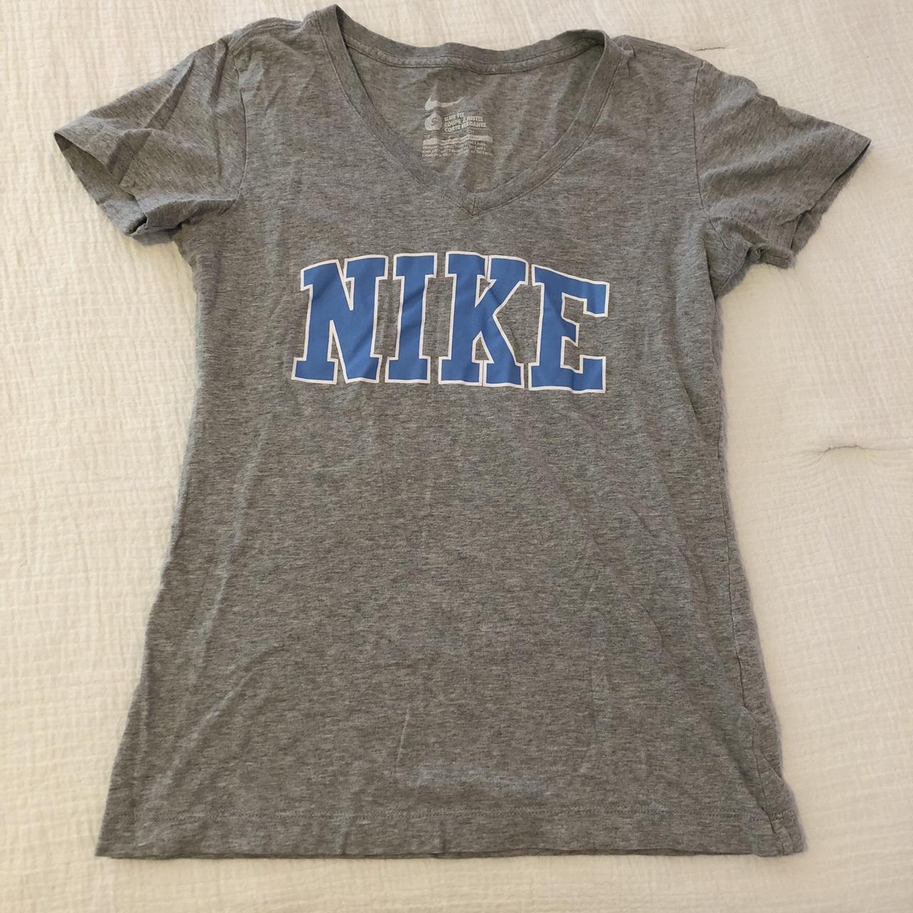 womens gray nike shirt