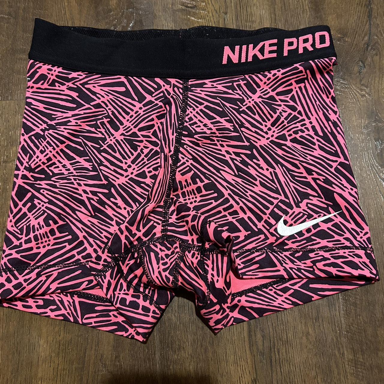 patterned nike pros