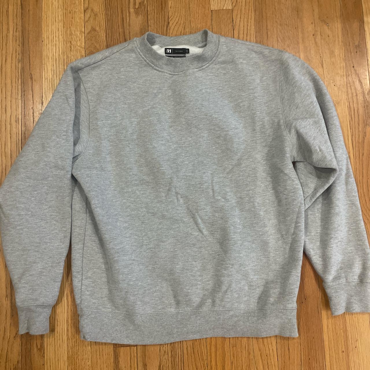 Plain grey sweater - Depop