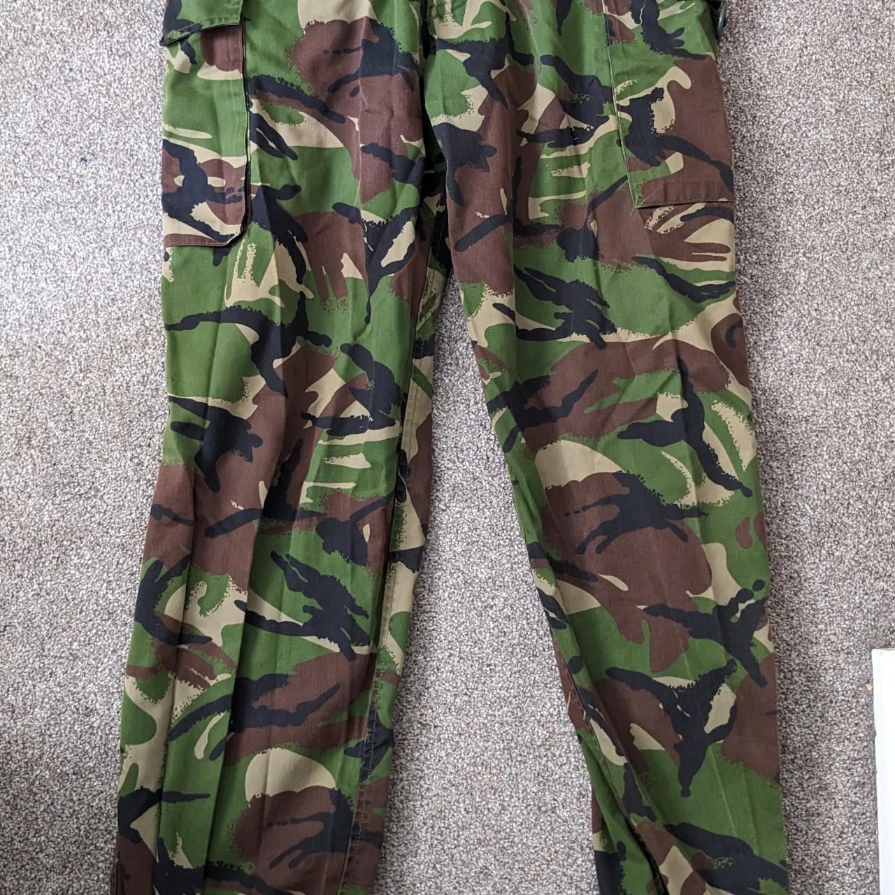 Men's Brown and Green Trousers | Depop