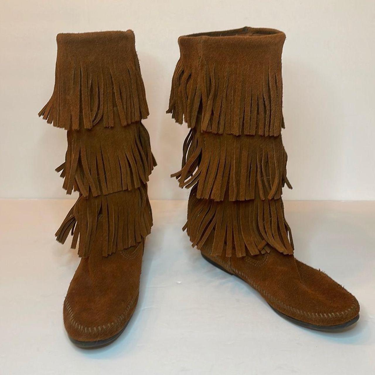 MINNETONKA Jody Fringe Suede Boot Size 8 Color