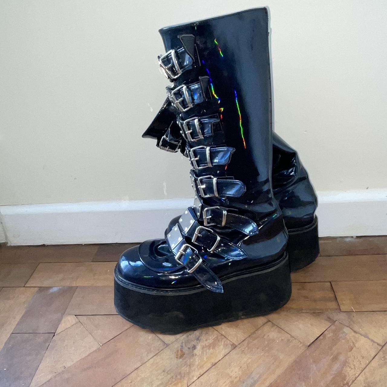 demonia damned 318 black hologram