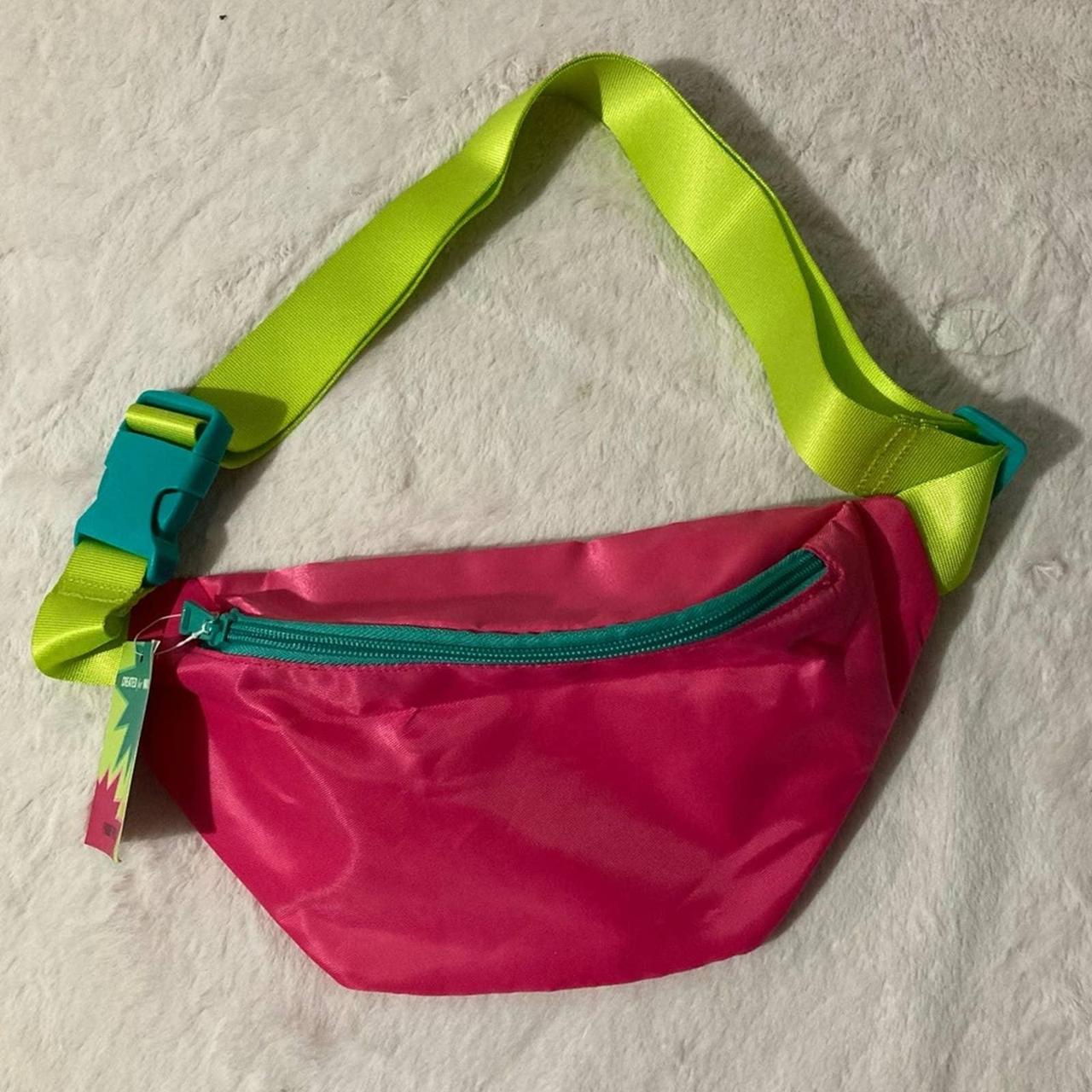 Macys hot sale fanny bags