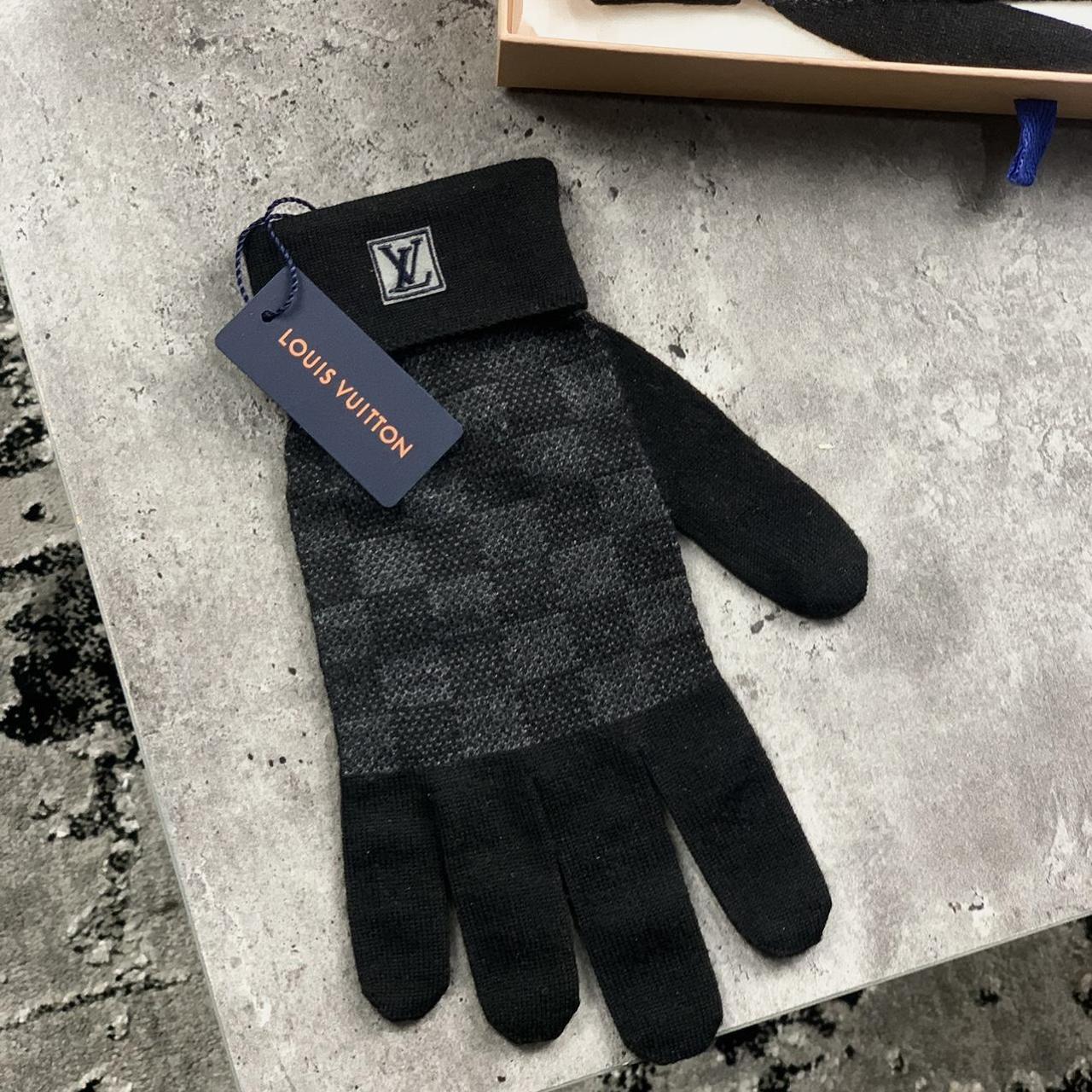 LOUIS VUITTON DAMIER GLOVES BRAND NEW WITH TAGS AND... - Depop