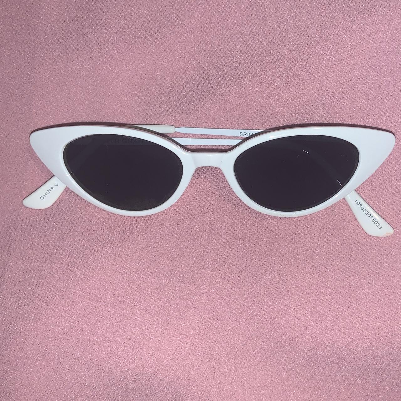 ☁️ CUTE RETRO SUNGLASSES ☁️ -foster grant -designed... - Depop