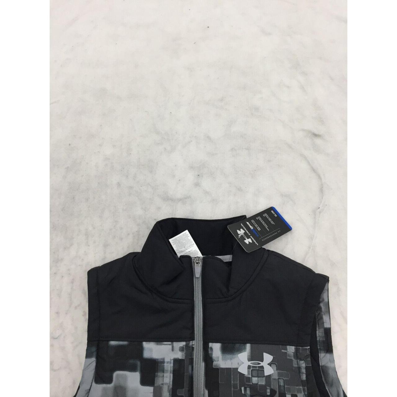 Under Armour Men's Black Gilet Depop