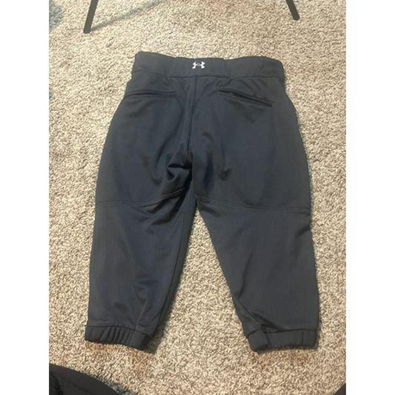 Under Armour Women's Black Depop