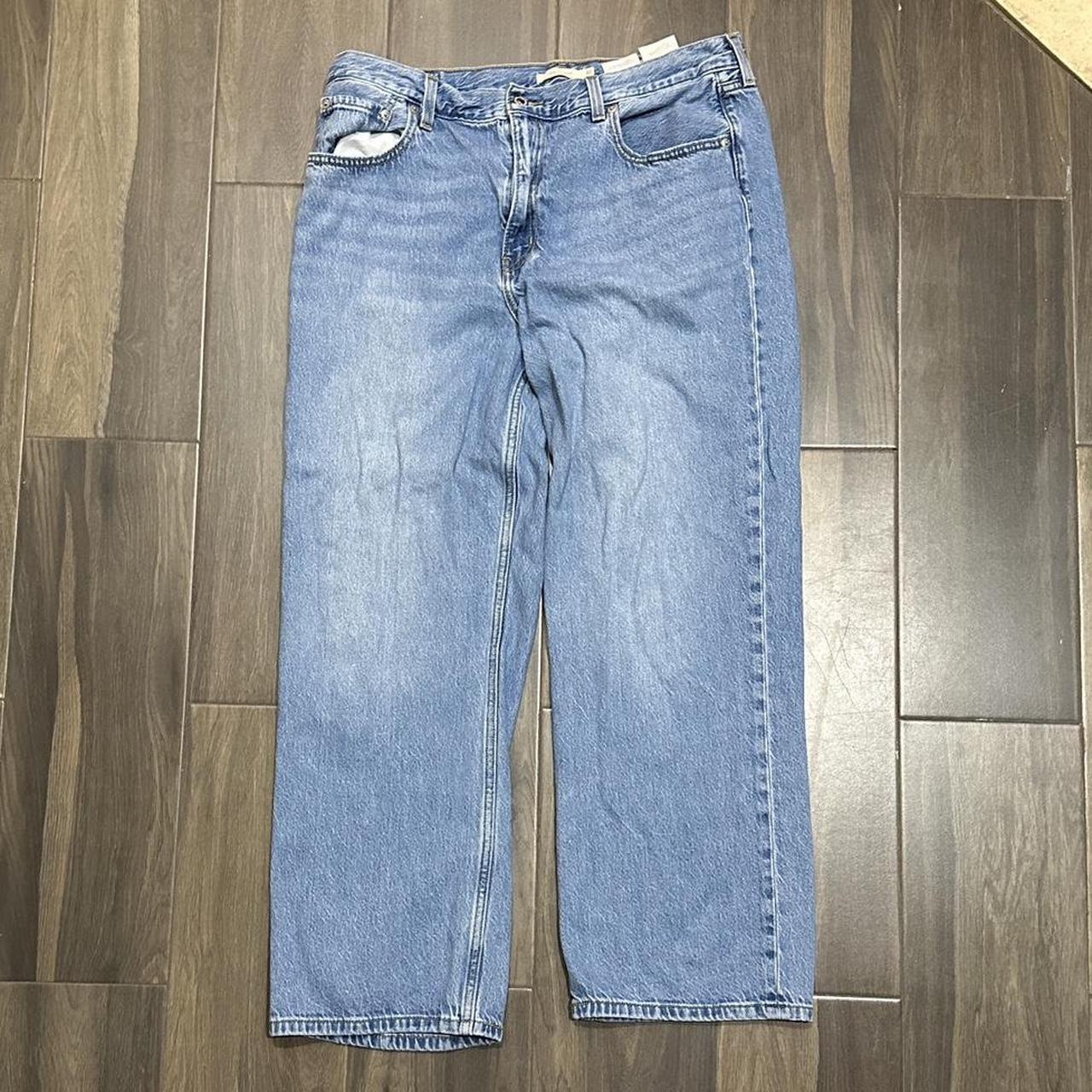 Baggy Jeans says it’s a 32x39 but that’s... - Depop