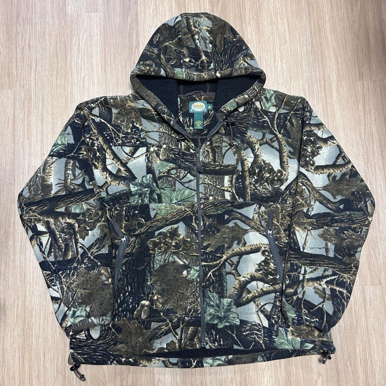 This is a vintage Cabela s Seclusion 3D Camo Full. Depop