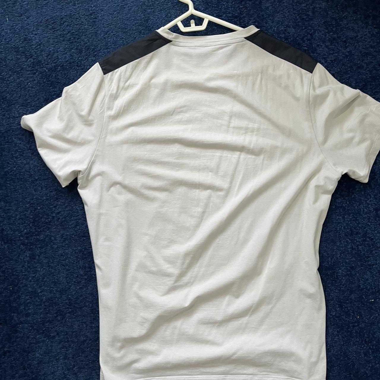 Prada Men's White and Navy T-shirt | Depop