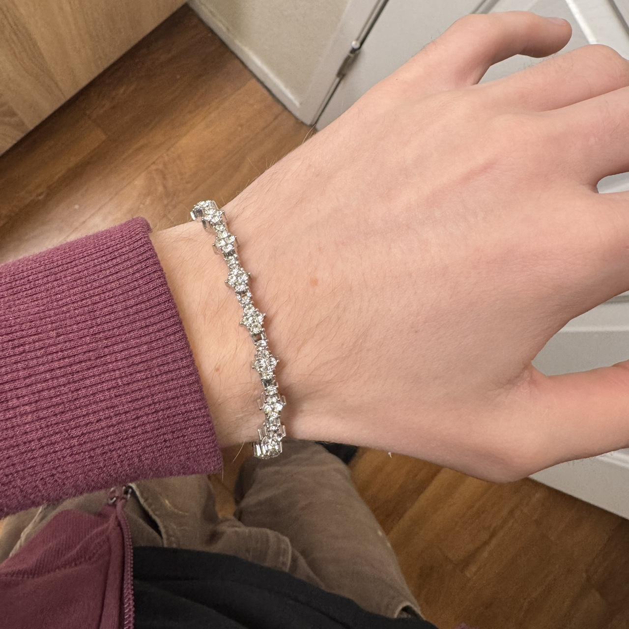 item listed by liamluxe