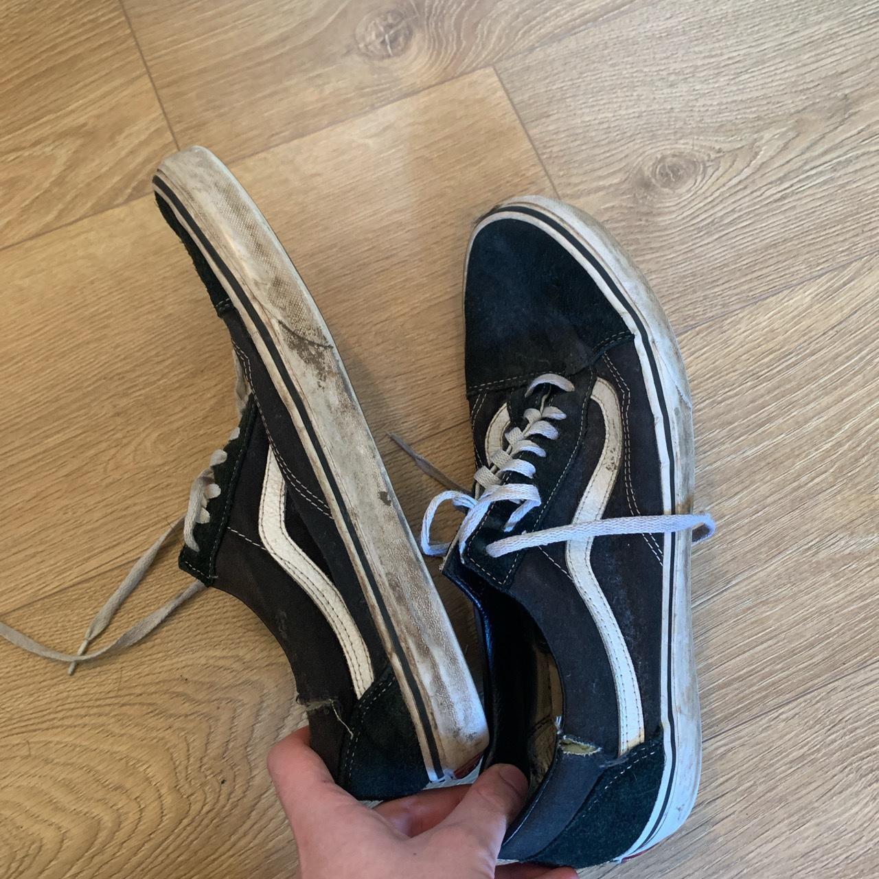 Beat up vans hot sale old skool