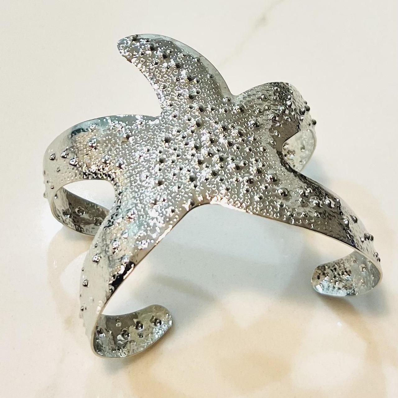 item listed by glamandmorevault