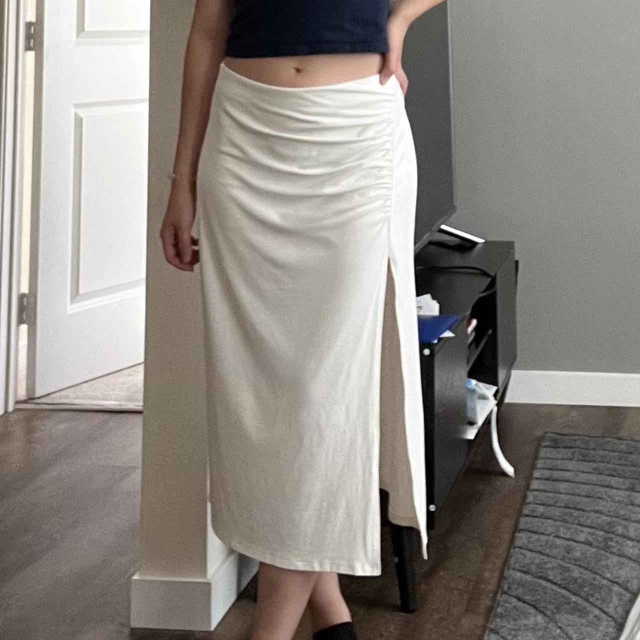 Aritzia Wilfred free Vespa skirt in white birch,... - Depop