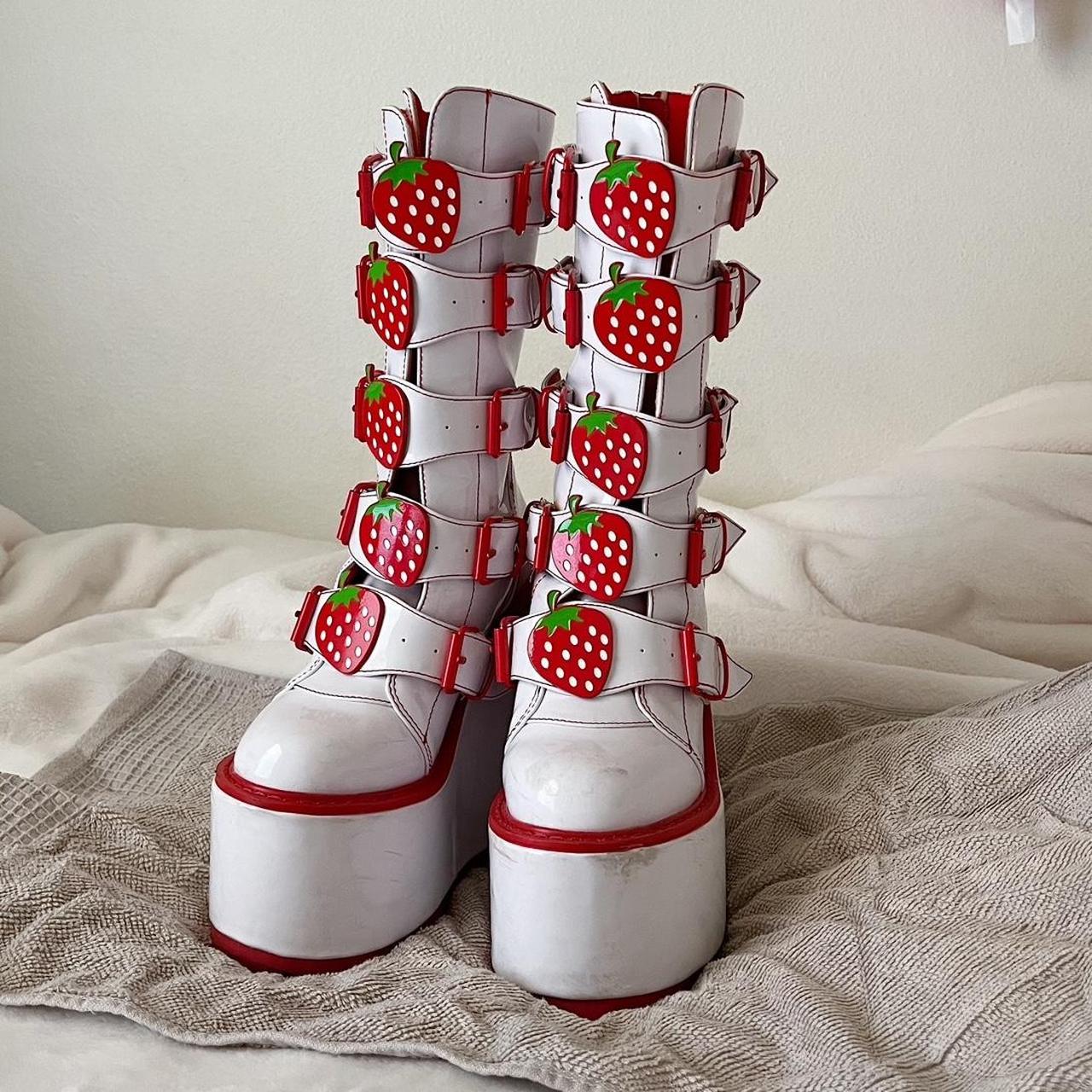 yru white platforms