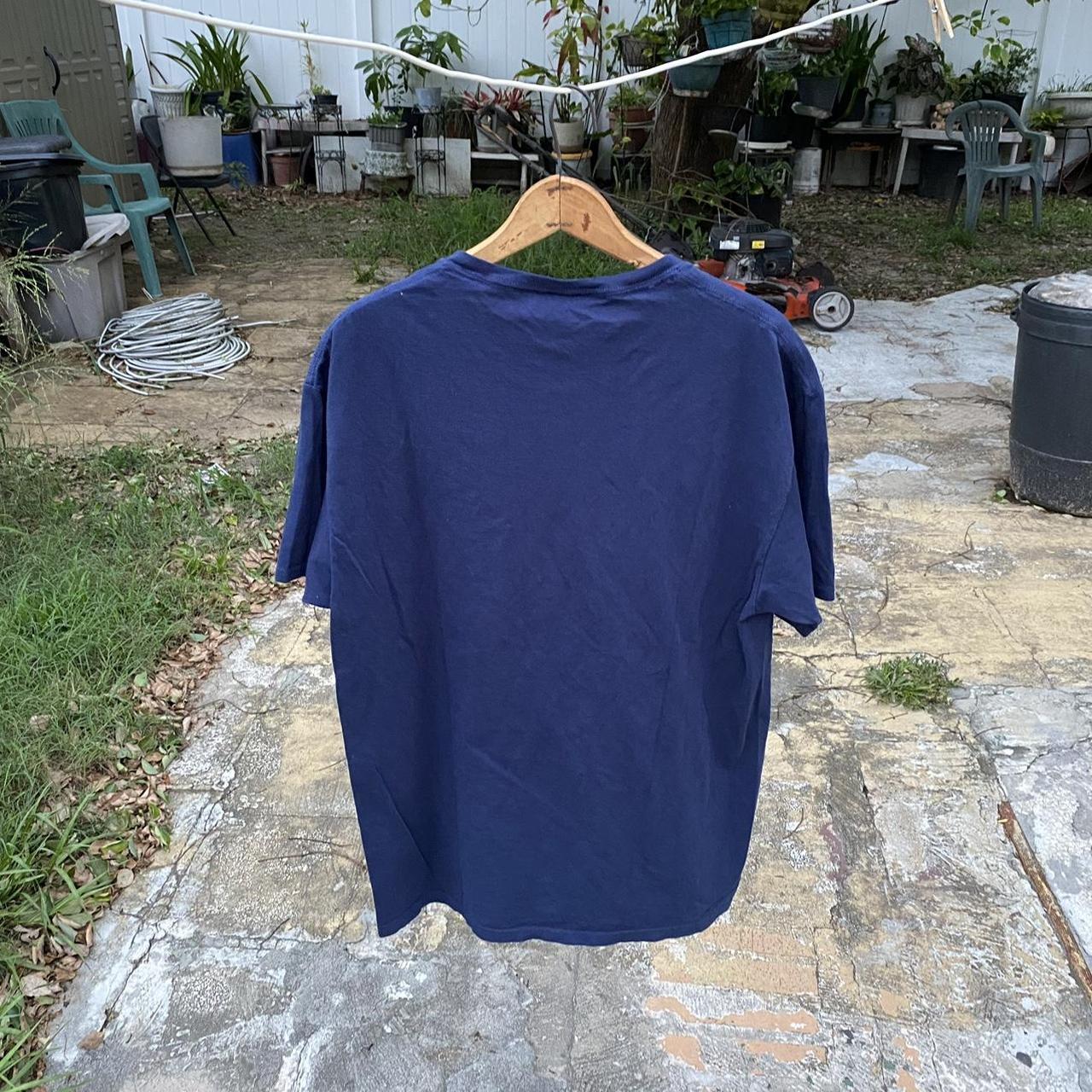 Fruit of the Loom Men's Navy and Red T-shirt (3)