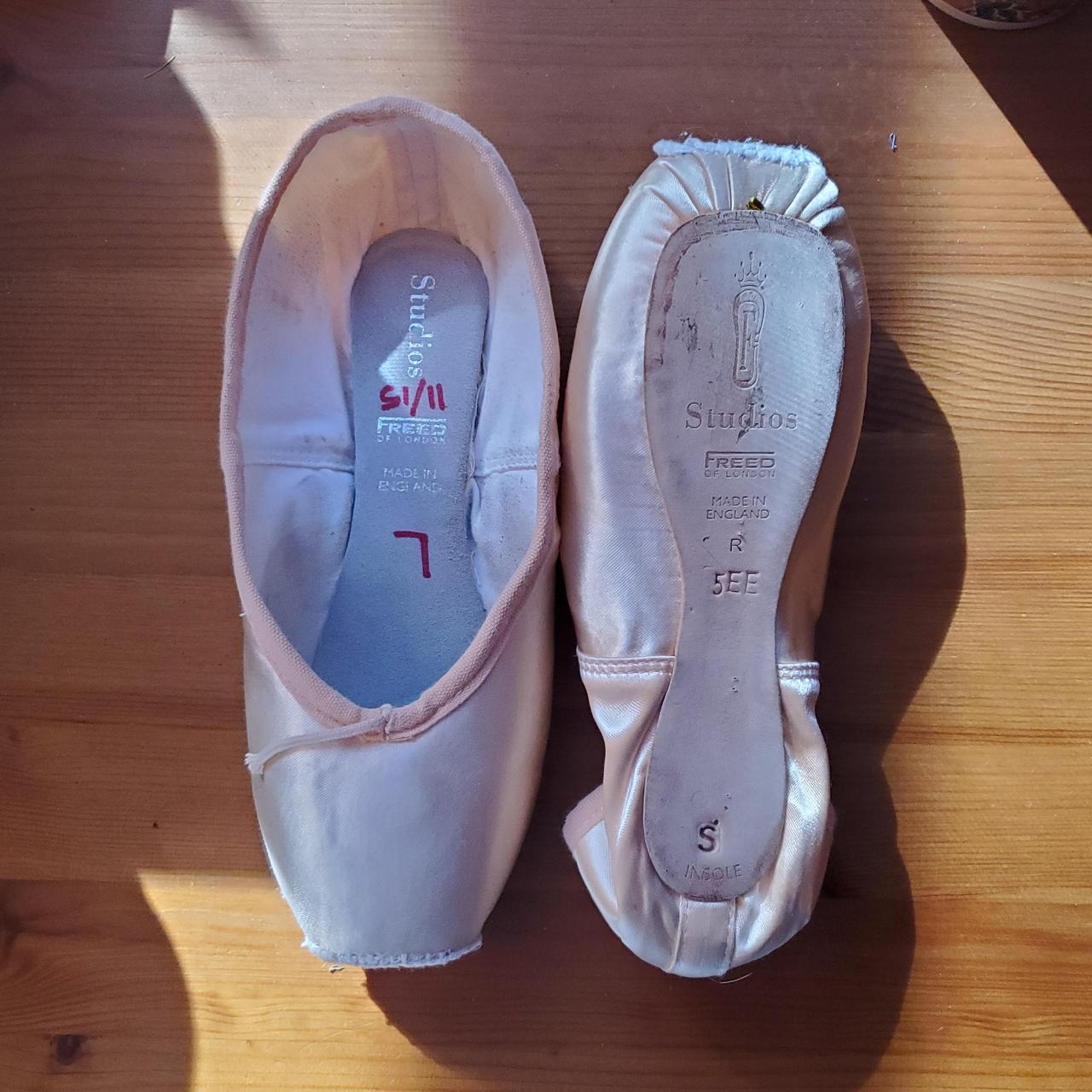 USED Ballet Pointe Shoe 🩰💕 Perfect for... - Depop