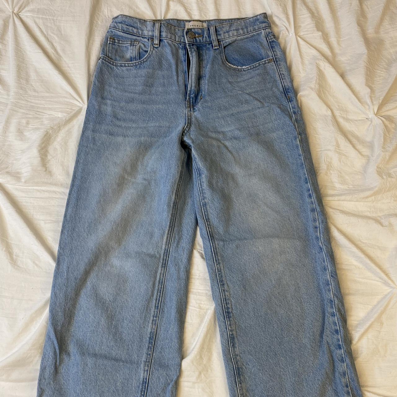 PacSun Women's Jeans - Blue - 0 – PacSun high-waisted wide-leg blue jeans barely worn …