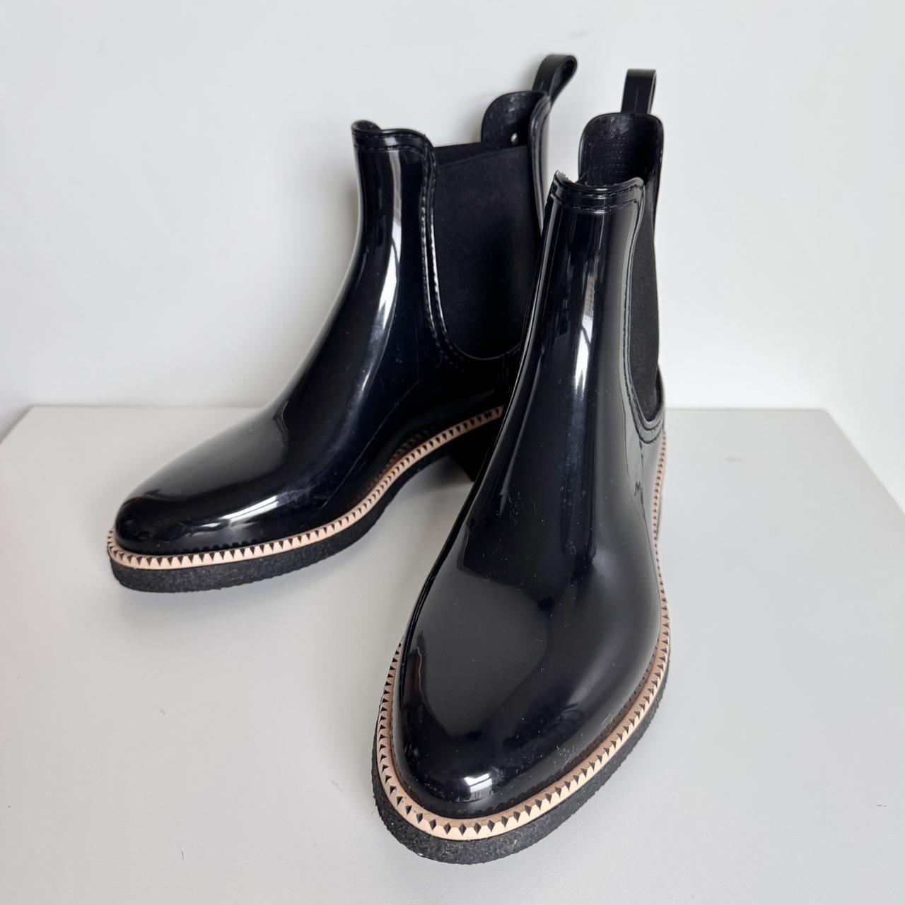 item listed by grooviesalad