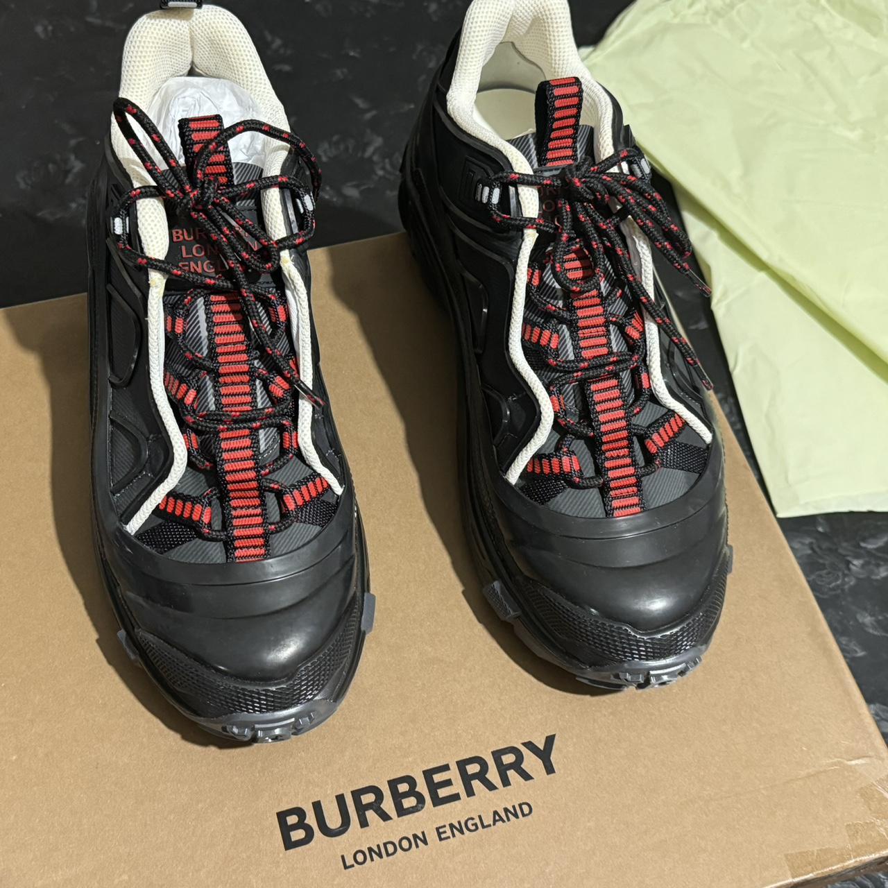 専用バーバリーBurberry Arthur Sneaker Black Red Arthur' sneakers Burberry - Burberry Kids Vintage Check