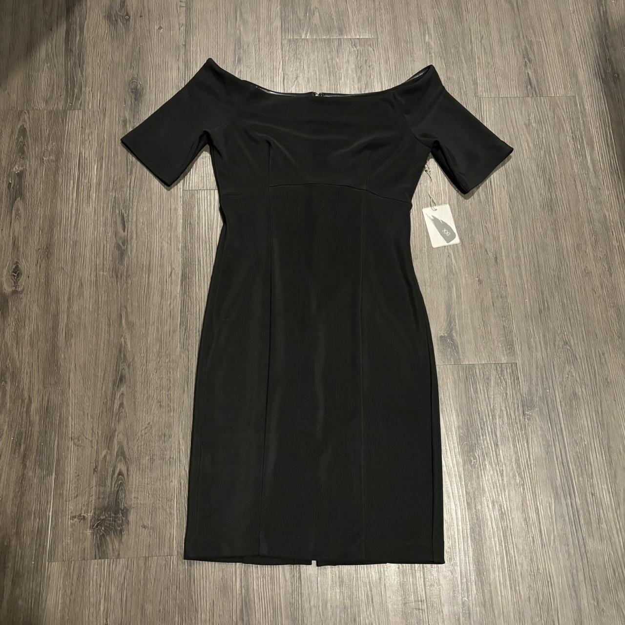 NWT Forever 21 (XXI) Knee Length Black