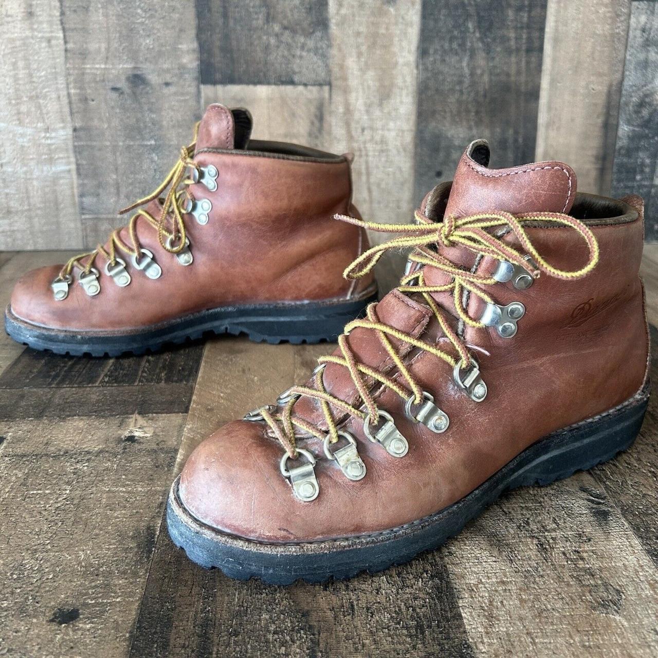 Classic hotsell danner boots