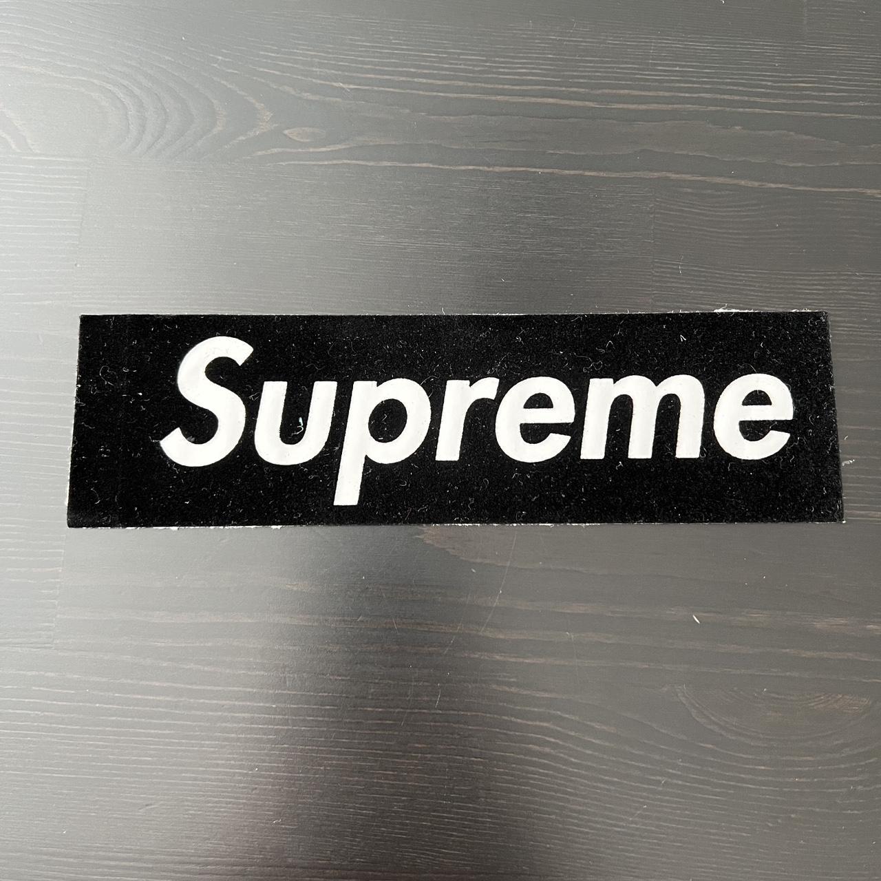 Black supreme clearance box logo sticker