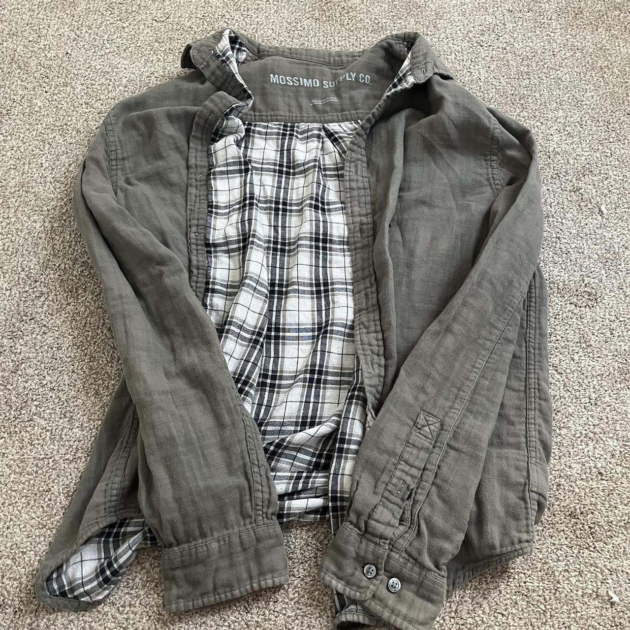 Women’s Green Flannel Size Large No rips tears... Depop