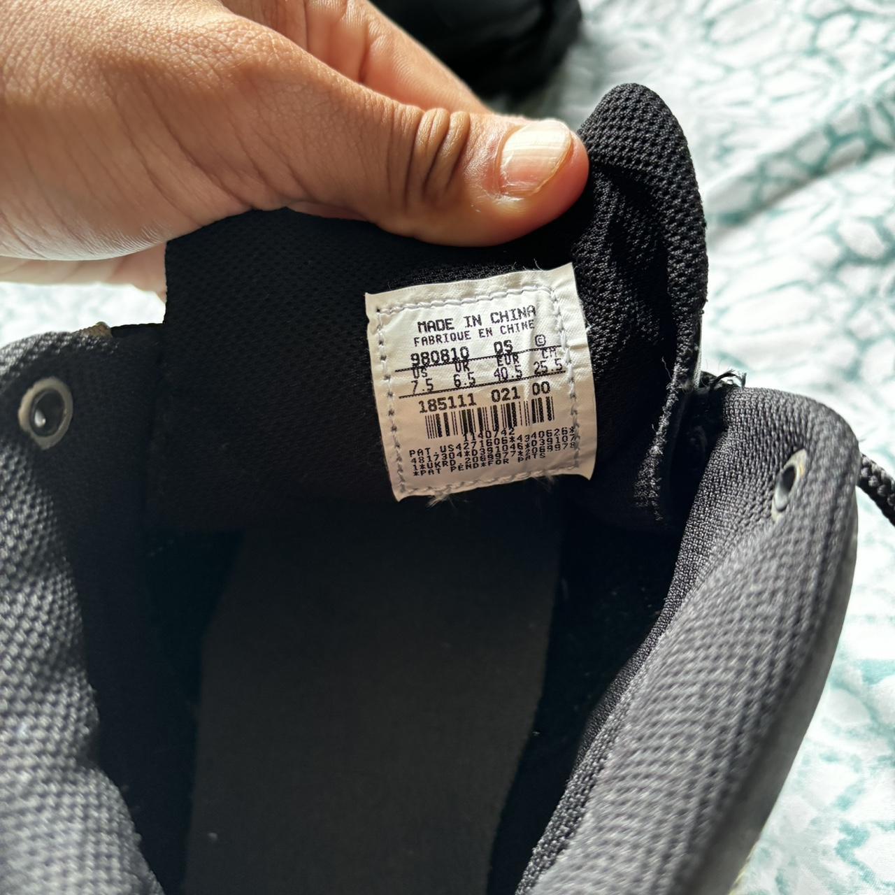 acg boots no air bubble