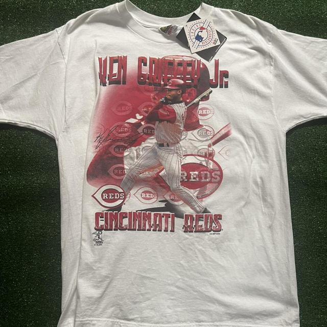 Vintage 2000 Cincinnati Reds Ken Griffey Jr. Tee - Depop