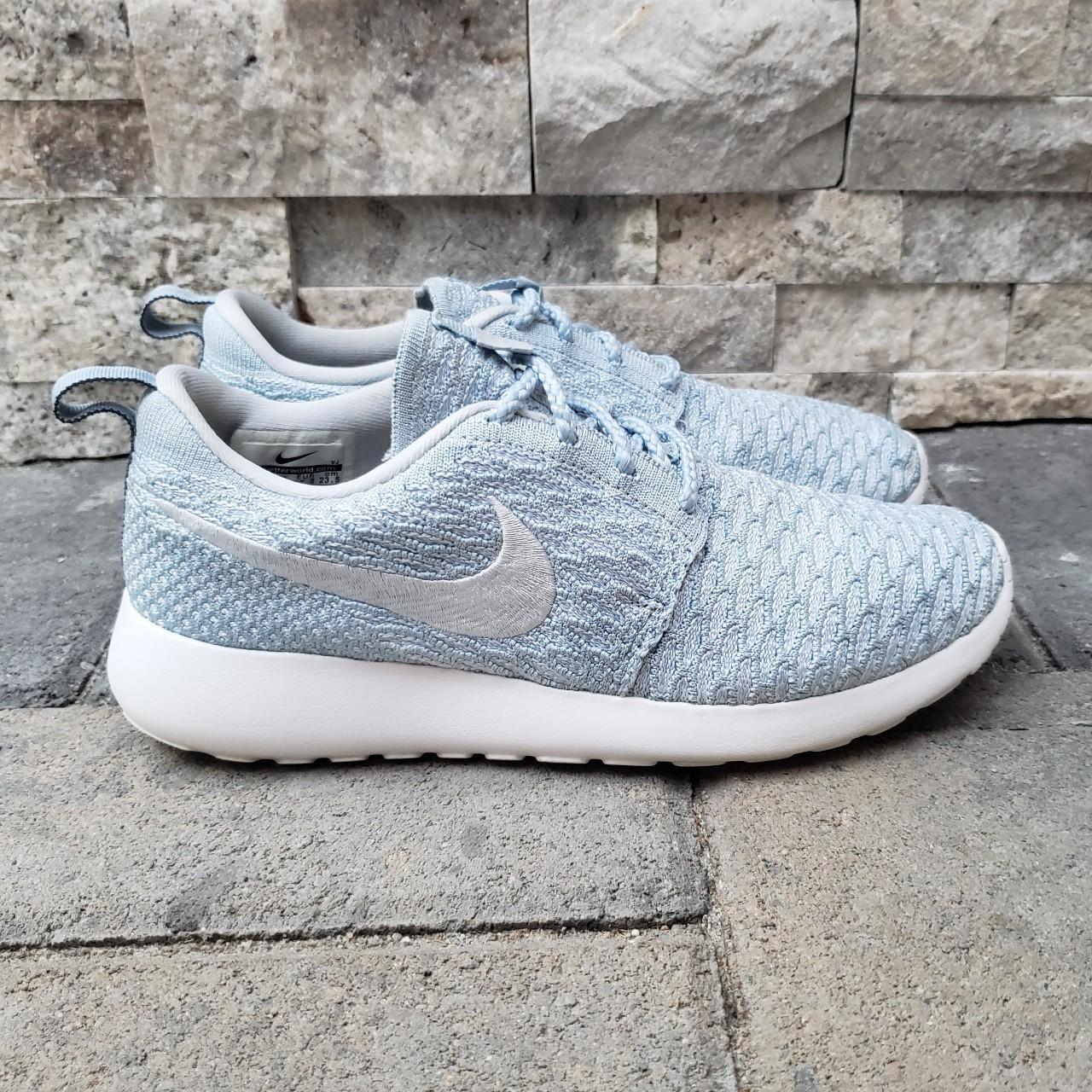 Nike roshe flyknit blue best sale